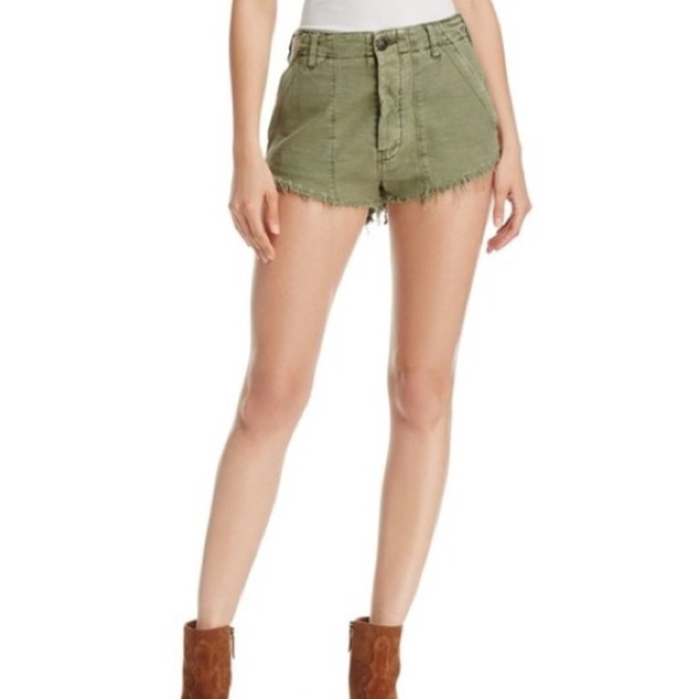 Free People Green Khaki cit off shorts Size 6